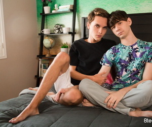 Gay twink caleb gray and cody wilson set afternoon butt -..