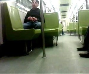 مترو مثلي الجنس