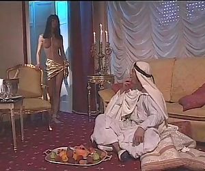 雷 比安卡 色情明星 是 一个 性爱 奴隶 撞 通过 一个 arabian..
