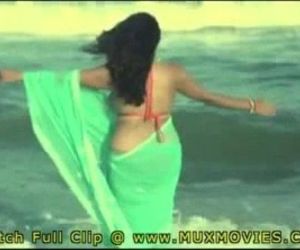 India Caliente :Esposa: jina Follada en Playa 2 min