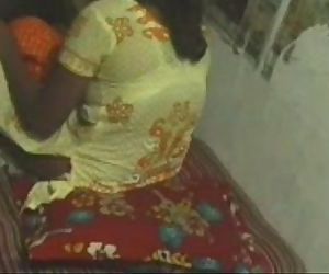 Indische Desi devor bhabhi Ficken schwer auf Schlafzimmer wowmoyback 18 min