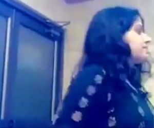 Akdeniz Üniversitesi mms skandal sızan Video at hostel oda - 3 min