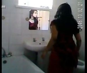 Desi girl bath spy - 12 min