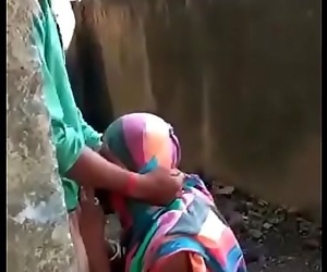 Indian public blowjob and cum in mouth 15 sec