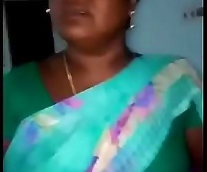 tamil :Esposa: Tetas chupando y Mostrando 67 sec