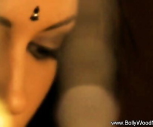 情人 从 宝莱坞 印度 11 min 720p