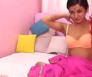 Beauté indien pornstar bhabi strip-tease montrant Seins 9 min