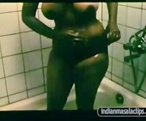 Hot & Sexy Southindian B Grade Actress Shakeelas HUGE Boobs