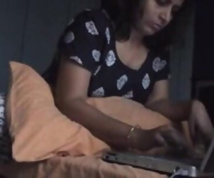 印度 妻子 感觉 孤独的 做 住 网络摄像头 显示 赤裸裸的 形式 她的 卧室
