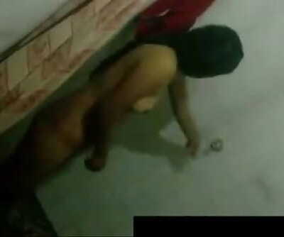 Desi girl caught bathing - 1 min 15 sec
