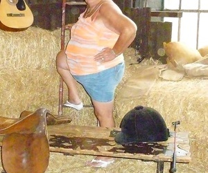 Granny frolics in the hay - part 3715