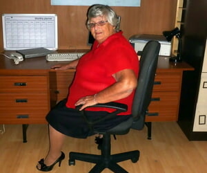 Obese British nan Grandma Libby gets completely bare on a..