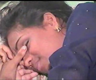 bangladeshi a slurps indian shy woman geting screwed in tamil - 12 min