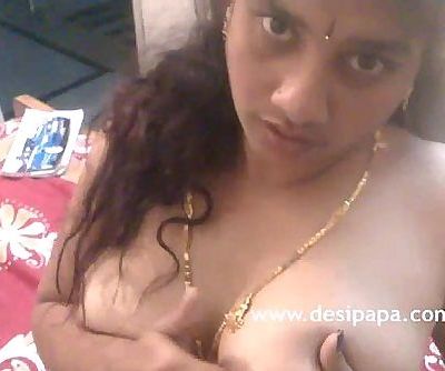 Hyderbadi Mallu Bhabhi Naked Pounding Her Hairy Indian Cunt - 1 min 35 sec