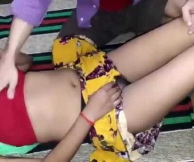 top porno films - jeugdige indiase Desi meisje Geneukt