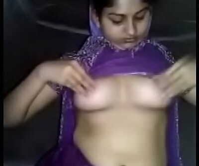 Desi girlfriend showing her boobs 58 sec