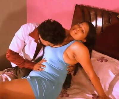Warm Desi Shortfilm 261 - Nandhini Aunty Tits Pressed, Kissed & Nut sack Press