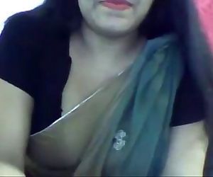 Indian hot desi aunty webcam show..