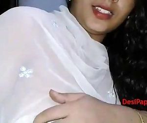 Hot Mallu Diya Bhabhi Boobs - DesiPapa.com - 1 min 0 sec