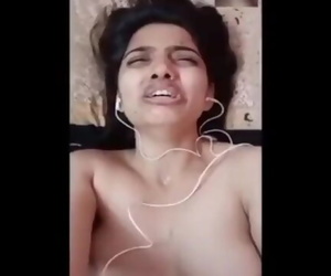 INDIAN GF VIDEO CALL TO BF WITH HOT EXPRESSIONS