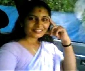 Kerala Aunty Shanthi boob Show in Omni Van - 2 min