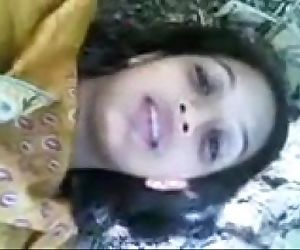 Cute Indian girl fucked in open - lovely smile - 6 min