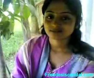 Desi Girl Fuck With Her Boy Friend - XVIDEOS.COM - 10 min