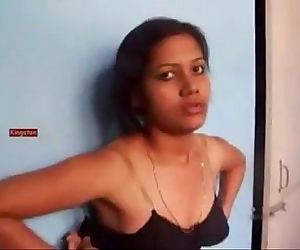 Latest kissing and fucking videos of indian couple - 4 min