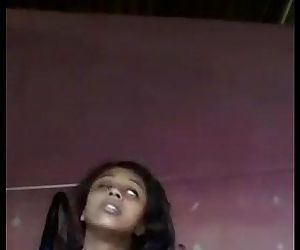 Zuid indiase Mallu meisje anjusha zelf gemaakt clip gelekt :Door: haar BF 41 sec