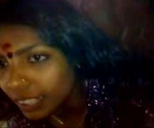 Indische Priya chechi pussy zeigen Mit klar Stimme wowmoyback 1 min 36 sec
