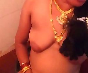 индийский тамильский Секс видео Горячая 3 мин 720p