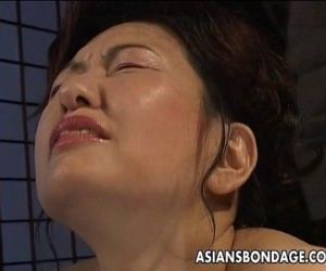 busty जापानी लड़की में गर्म मोम