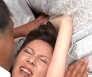 Milf Getting Her Pussy Rubbed Licked And Fingered Giving Blowjob For Man On The - 7 min