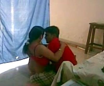 INDIAN - Bhabi having a quickie with devar