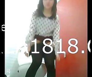 KOREA1818.COMReal Korean girl bathroom footage 14 min HD