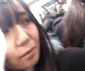 Real molester in Japanese train - 3 min