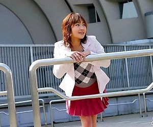 Geile japans tiener Saya laat Nice tieten en kut - Onderdeel
