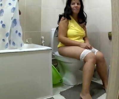 Mom was in the wc when her stepson was taking a shower. Mom & son anal