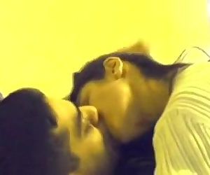देसी उत्तर भारतीय प्रेमिका लंबे समय चुम्बन और सेक्स 20 मिन