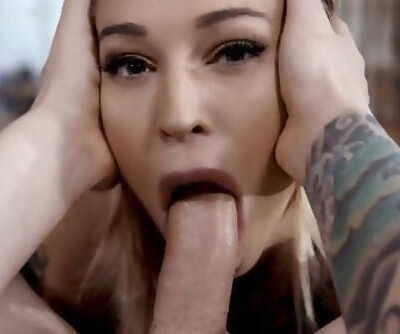 ROUGH FACEFUCK AND DEEPTHROAT TRAINING FOR BLONDE BABE KLEIO VALENTIEN