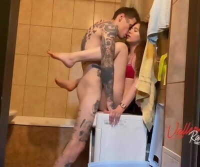 The Guy Play up the Girl in the Bath