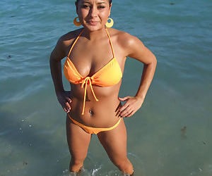Latina teen with big tits Samira..