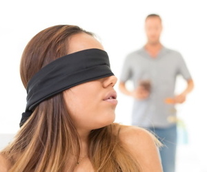 Blindfolded teen Esperanza Del Horno swaps oral sex before..