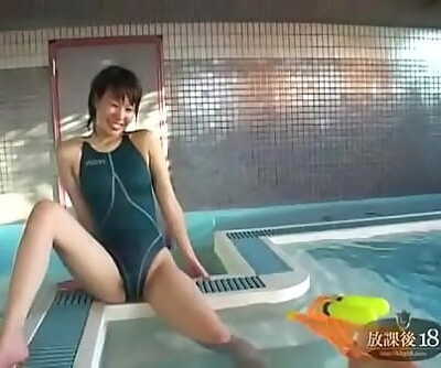 المرأة في سبيدو ملابس السباحة 76 مين