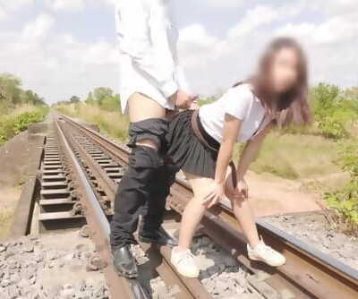 4k Thai Teen Fuck College Student on Train Tracks. เย็ดนักศึกษาบนรางรถไฟ