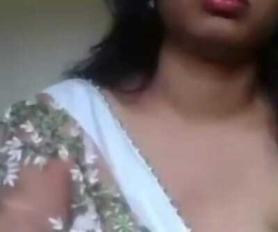 Warm Desi wifey on cam Nyc stunner from Chennai