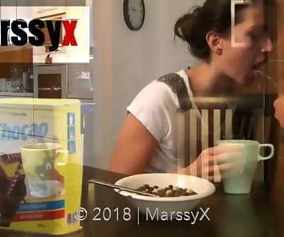 MarssyXCum, pee and breakfast 2 min 720p