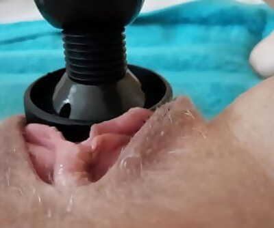 Squirting pulsating pussy 5 min 1080p