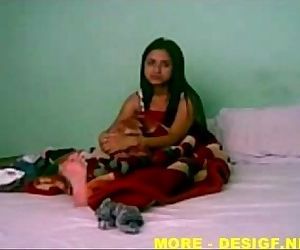 Indian Girlfriend Homemade MMS Flick - 8 min