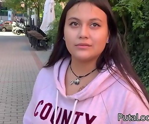 Um inofensivo latina Adolescente fode para Dinheiro 13 min 720p